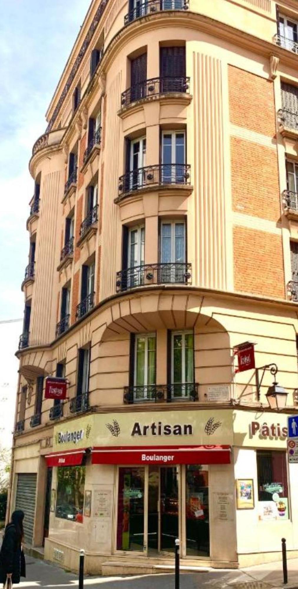 Paris Golden Studio Luaran gambar