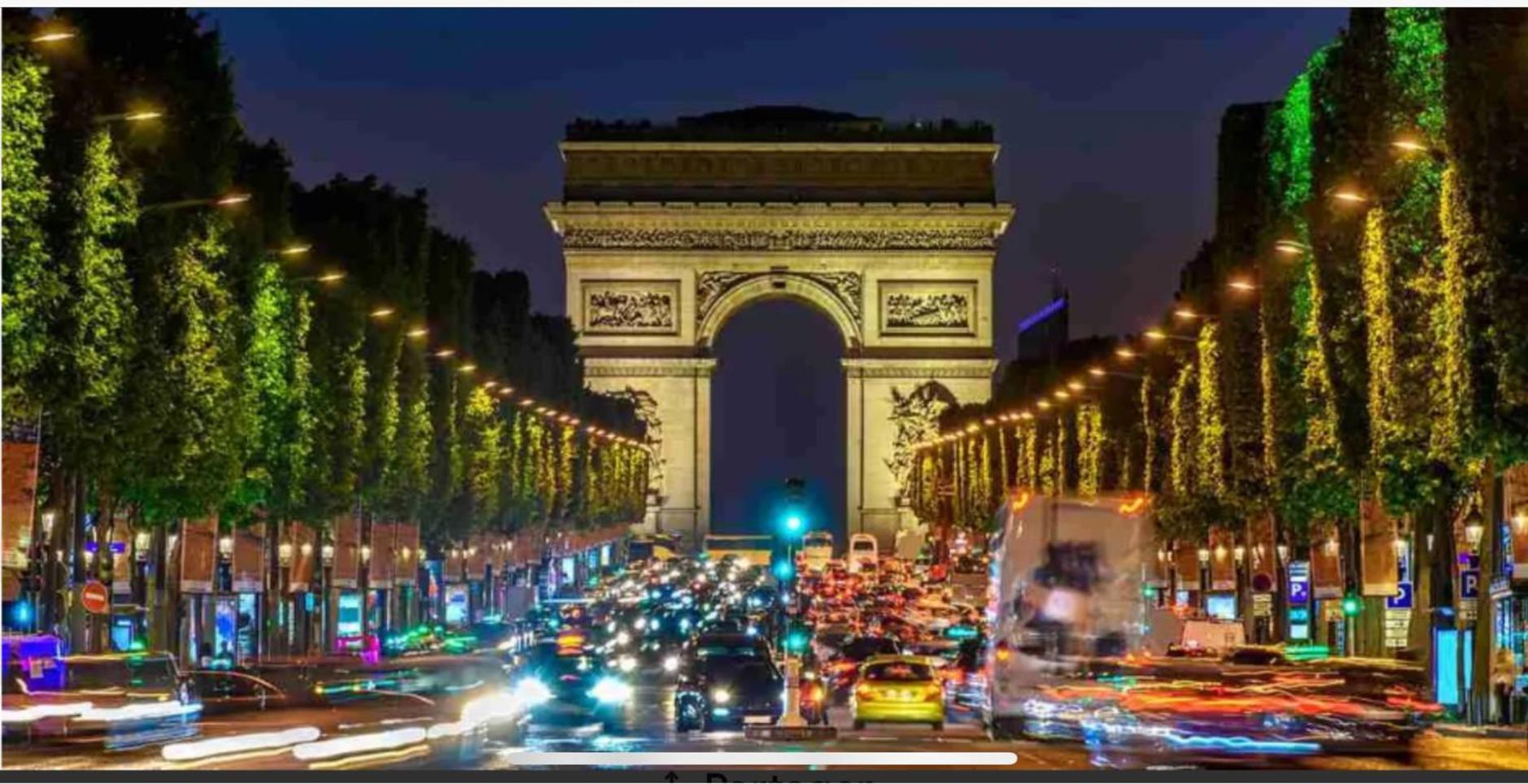 Paris Golden Studio Luaran gambar